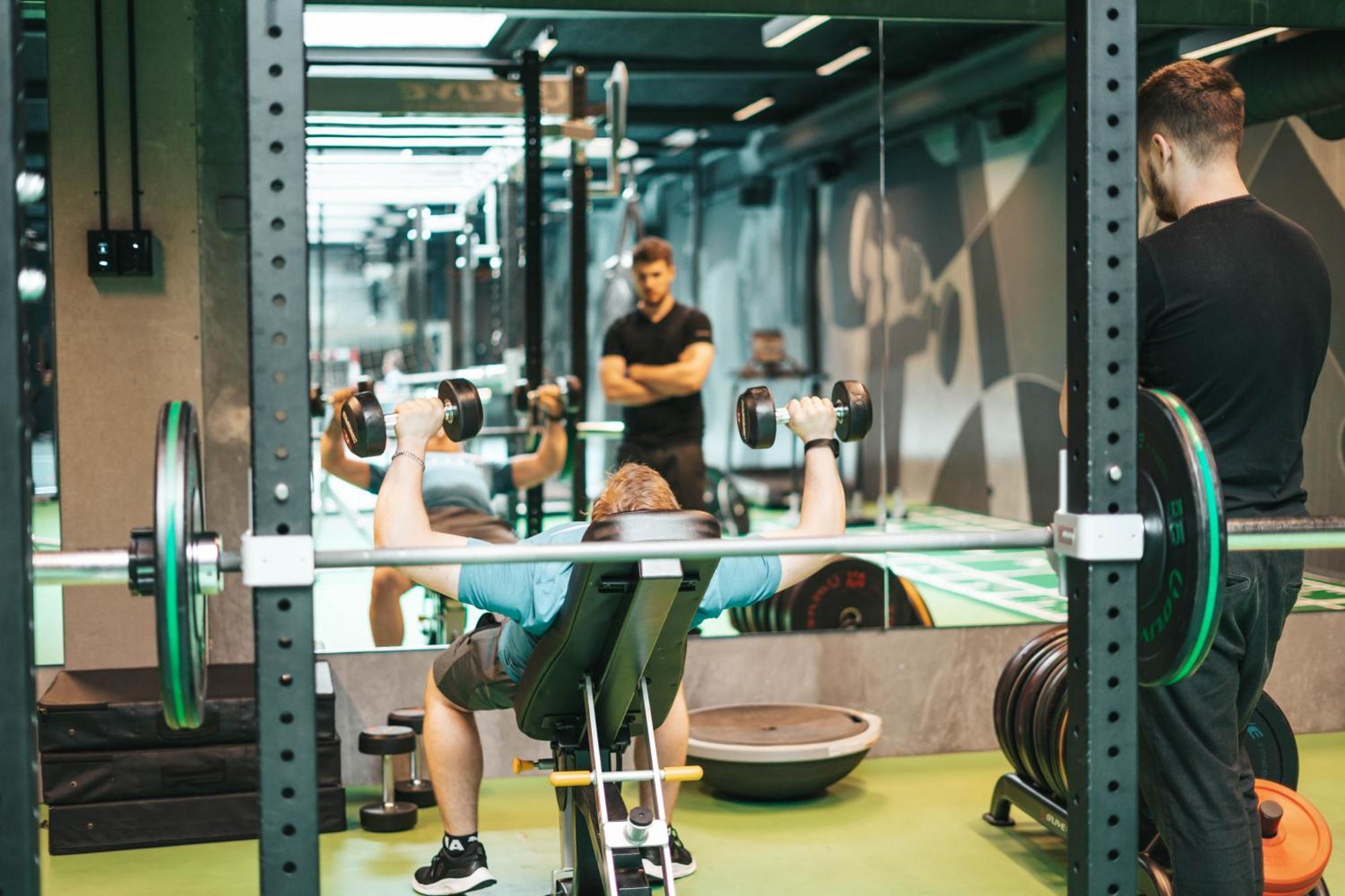 Next House Copenhagen旅舍 外观 照片 Personal training in a gym
